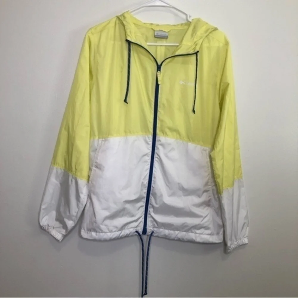 Columbia Women’s Flash Forward Water Resistant Windbreaker Jacket